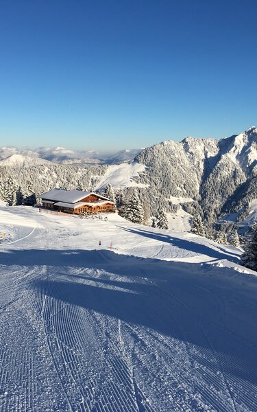 Kafner Ast Alpbach im Ski Juwel Alpbachtal Wildschönau | © Alpbachtal Tourismus Urige Skihütte Kafner Ast und Piste im Alpbachtal - Ski Juwel Alpbachtal Wildschönau | © Alpbachtal Tourismus