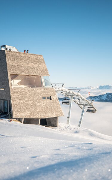 Aussichtspunkt Top of Alpbachtal | © Ski Juwel Alpbachtal Wildschönau | shootandstyle Aussichtspunkt Top of Alpbachtal, umgeben von einer schönen weißen Winterlandschaft | © Ski Juwel Alpbachtal Wildschönau | shootandstyle