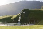 Swarovski Kristallwelten in Wattens | © Tirol Werbung | Sebastian Schels Ein Bild vom Wahrzeichen der Swarovski Kristallwelten in Wattens | © Tirol Werbung | Sebastian Schels