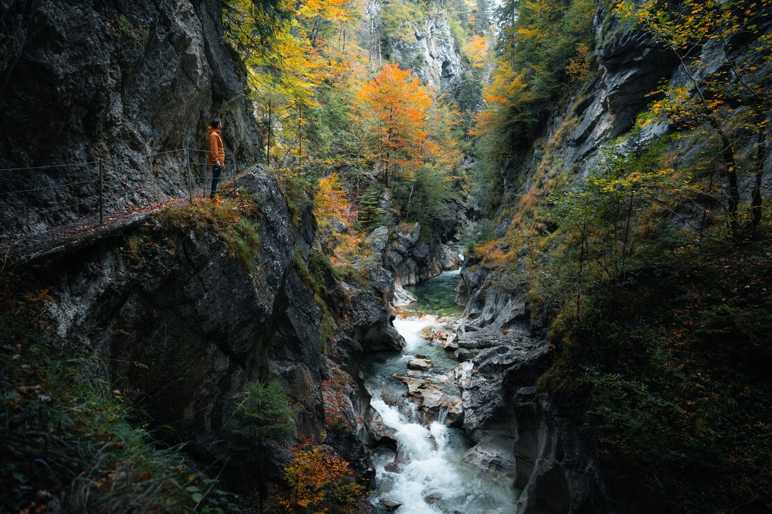 Ausblick Tiefenbachklamm im Herbst | © Alpbachtal Tourismus | Long.Explorer Long Nong Huang