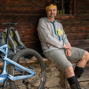 Stephan Görgl mit seinem e-Bike | © Alpbachtal Tourismus | Gabriele Griessenböck