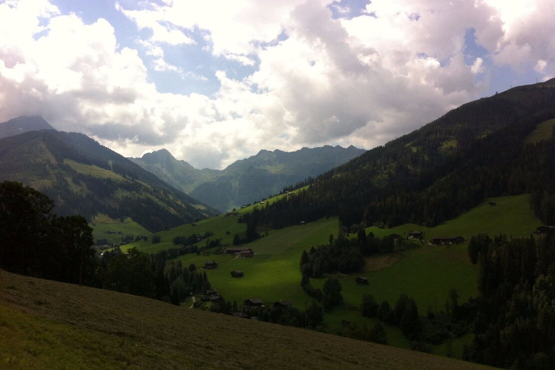 Mittlerer Höhenweg _ Blick Tal einwärts