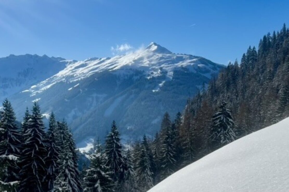 Blick Wiedersberger Horn Schneeschuhtour Hösljoch | © Birgit Angermair