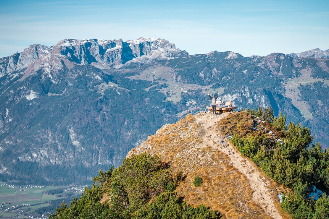 Trail runner on the Gratlspitze in the Alpbachtal Valley