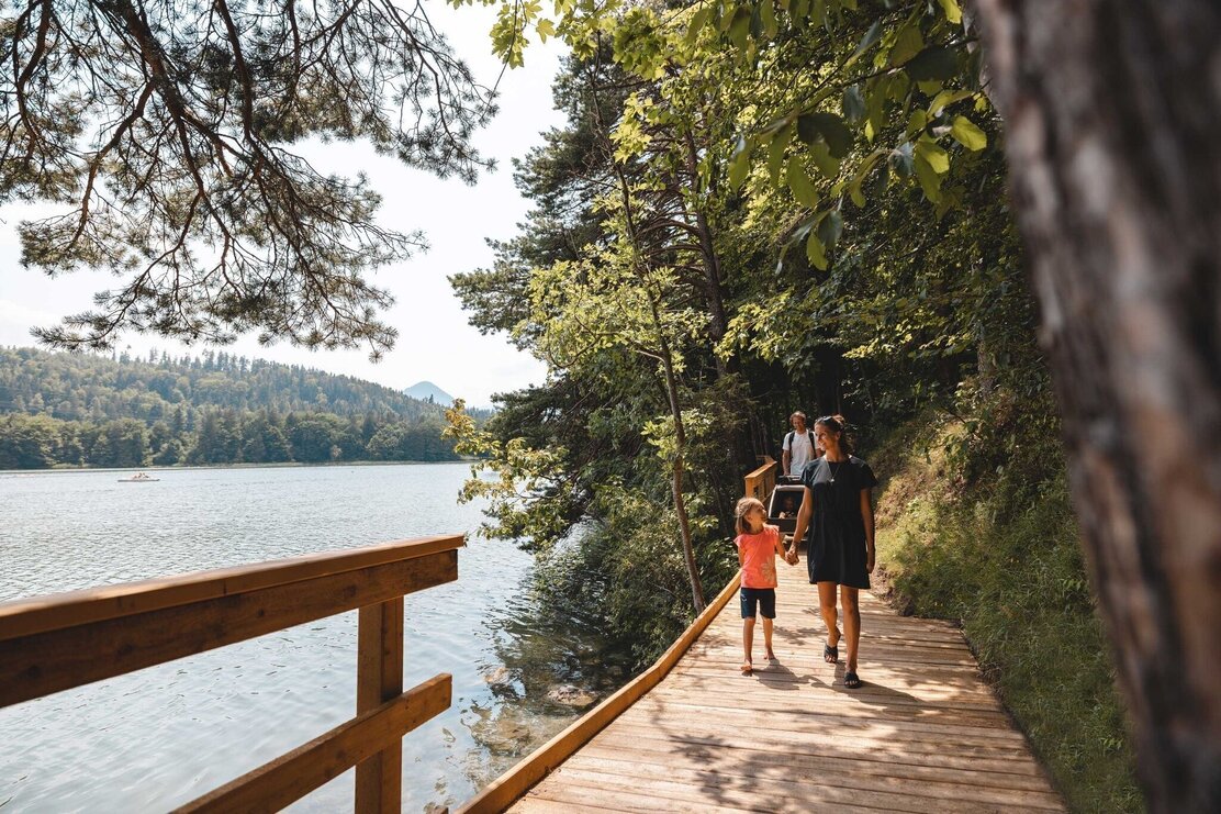 Familienwanderung barrierefrei am Reintalersee Alpbachtal | © shootandstyle
