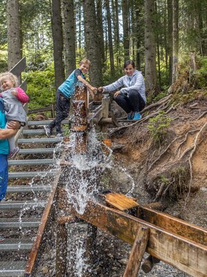 Wasserspiele im Juppi Zauberwald Wasserspiele im Juppi Zauberwald