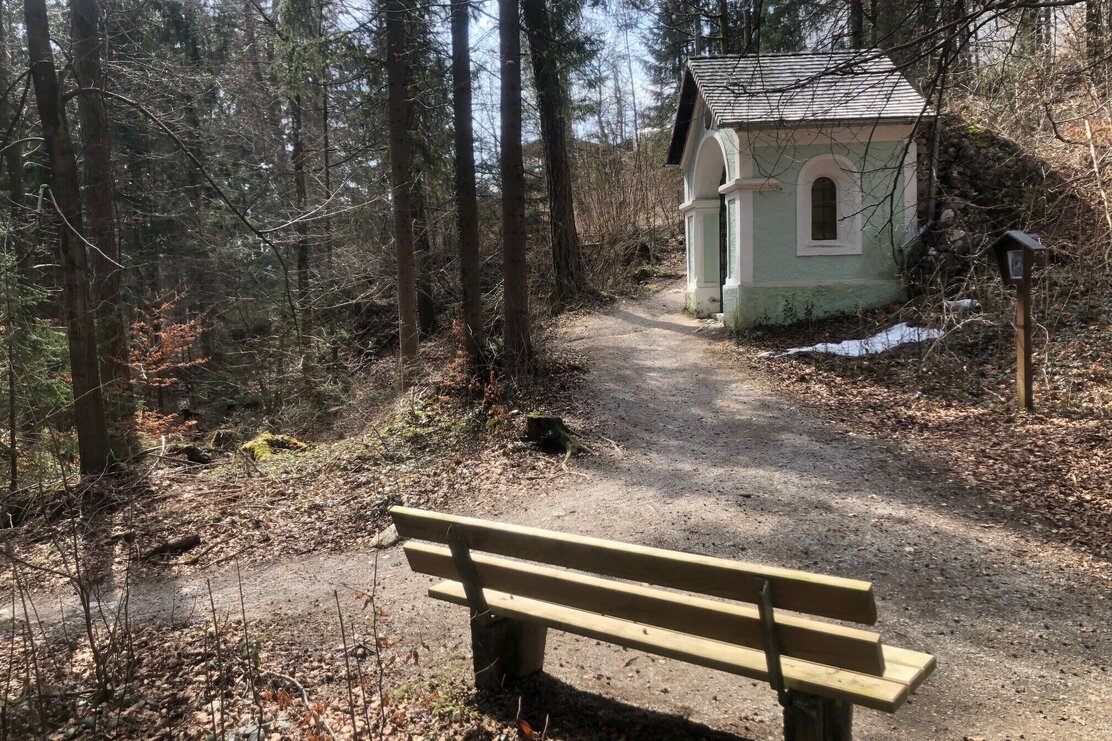 Lourdeskapelle - letzte Station des Kreuzwegs Hilaribergl | © Claudia Ager