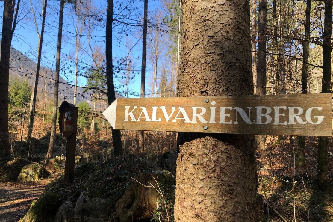auf dem Waldweg zum Kalvarienberg | © Claudia Ager