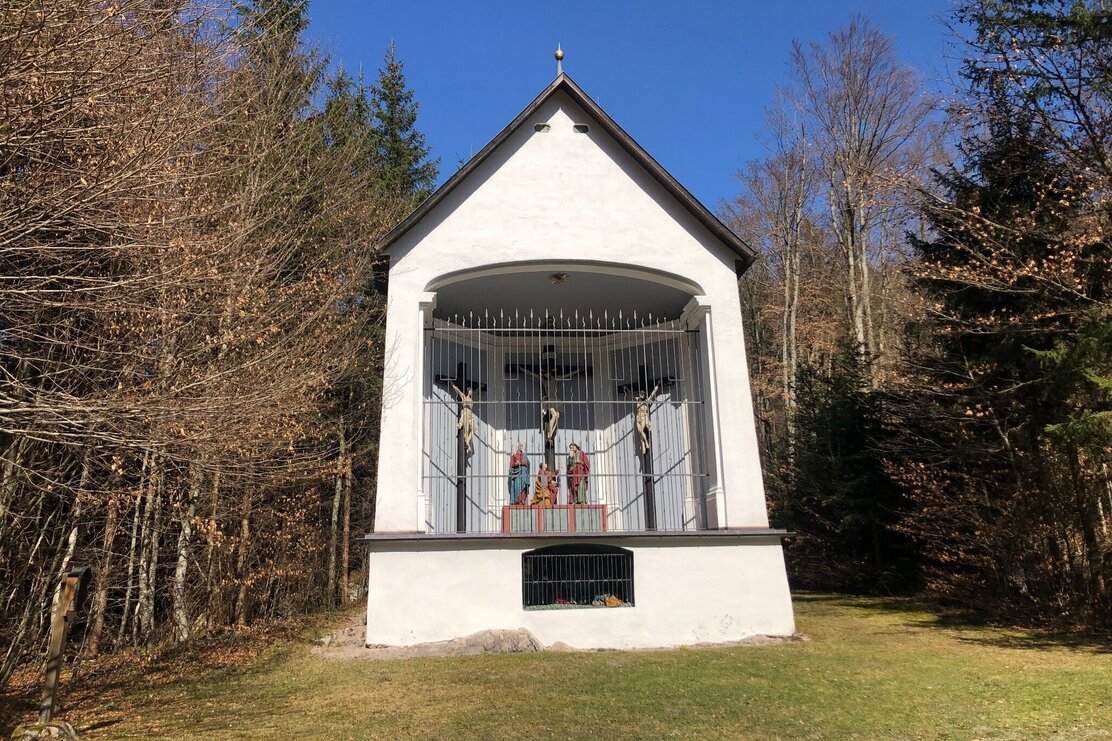 Kreuzigungsszene am Kalvarienberg bei der Basilika Mariathal | © Claudia Ager