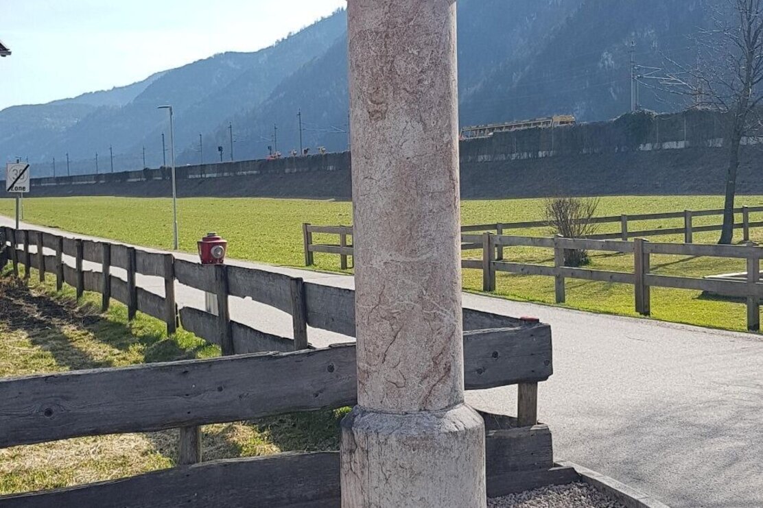 Pestsäule beim Kremerstadl in Radfeld