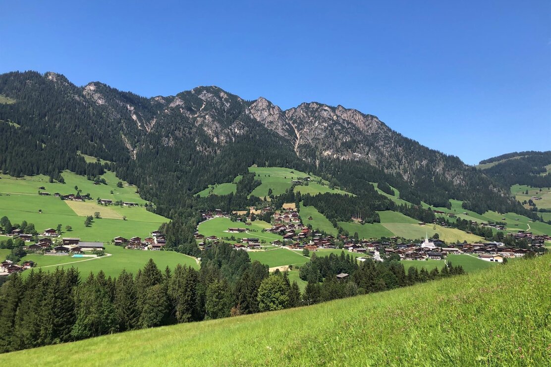 Panoramblick von Kolber auf Alpbach Dorf