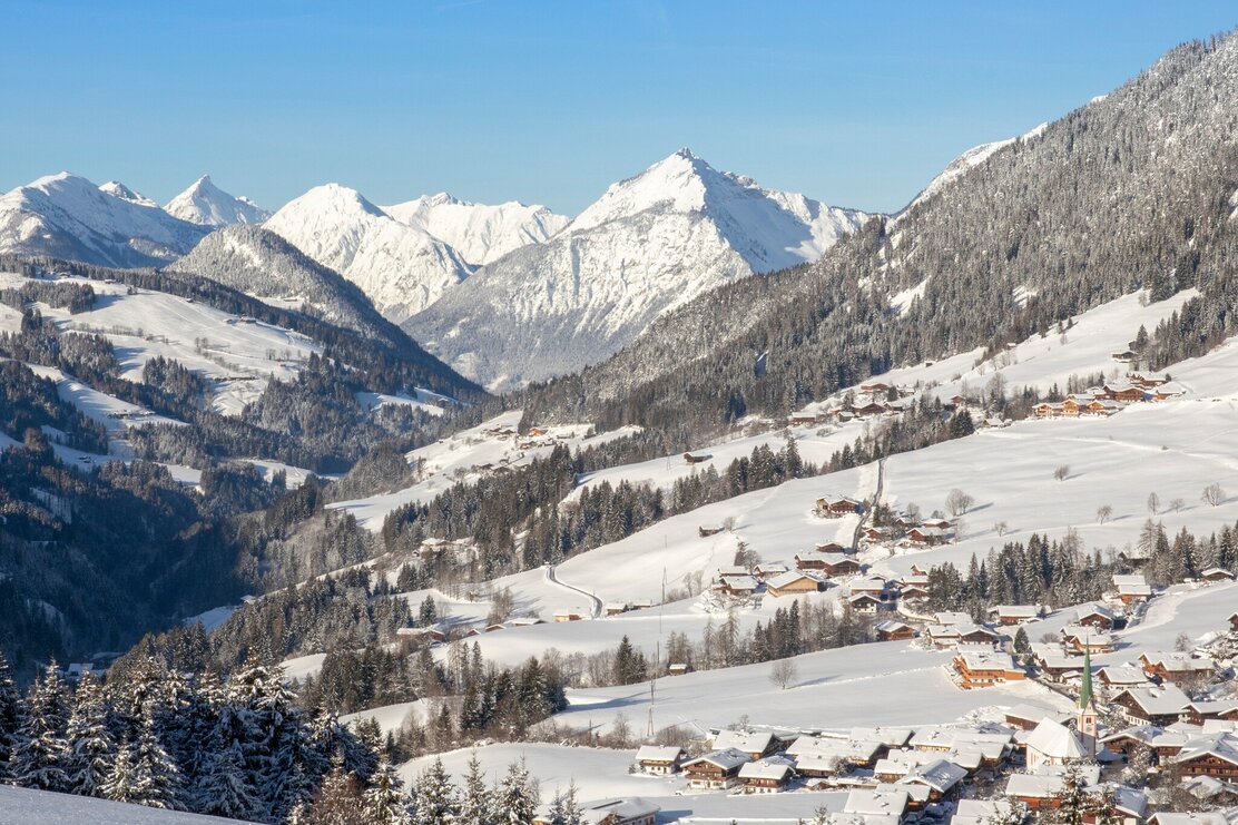Winterwandern am Oberen Höhenweg in Alpbach | © Matthias Sedlak