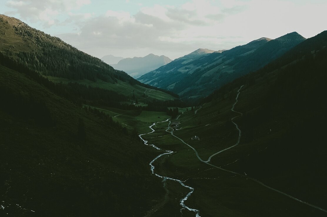 Blick in den Luegergraben, Alpbach, Inneralpbach, CCE Wanderdörfer | © @consti.stm