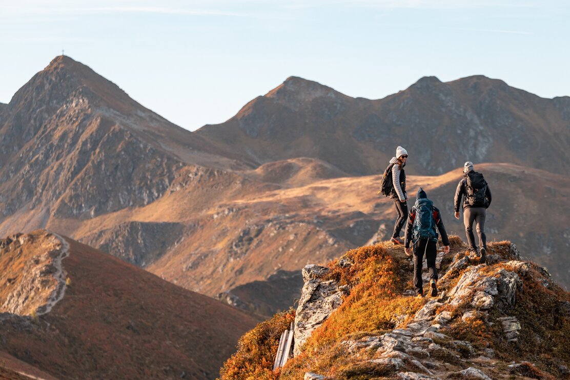 Gruppe Herbstwandern Sagtaler Spitzen | © shootandstyle