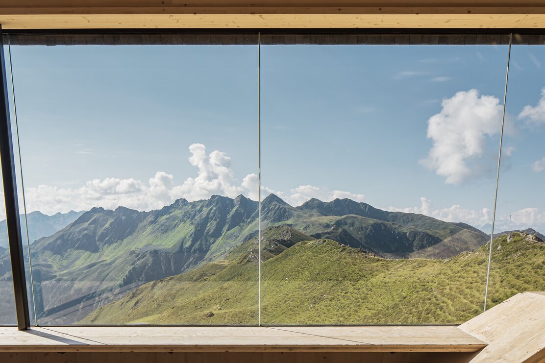 Blick auf die Sagtaler Spitzen vom Top of Alpbachtal 360° Aussichtsturm aus