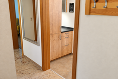 Ferienwohnung_Sterzenhof_Flur_Küchenblick