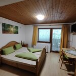 Bild von Doppelzimmer, Dusche, WC, gartenseitig