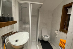 e6b2ddb5-27da-44c8-a277-be7b94addfea