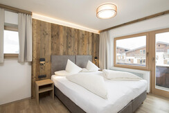 Familienappartement Alpbachtal Schlafzimmer 1