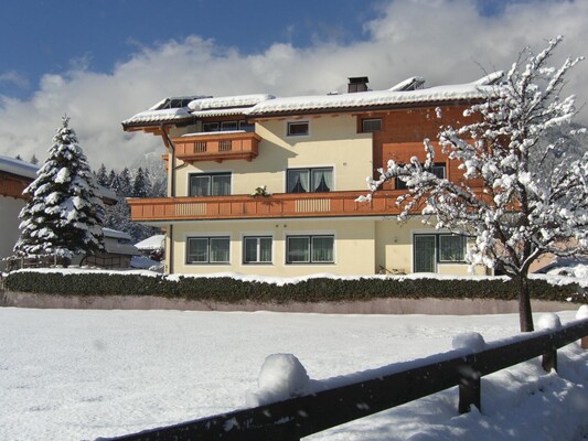 Hausansicht Winter | © Sonja Hirschl-Neuhauser