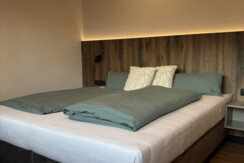 Gemütliches_Doppelbett-Schlafzimmer