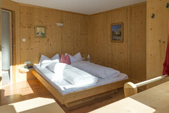 Apartment_ Galtenberg a_ Schlafzimmer_ Rosenhof