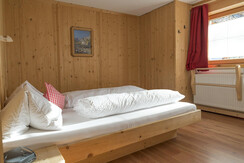 Ferienwohnung _Galtenberg _ Schlafzimmer_ Rosenhof