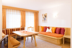 Apartment mit 2 Schlafzimmer