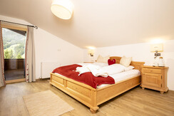 2_schlafzimmer_app_6_moos_alpbach_bergwald