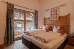 Appartement Balthasar_Blick ins Schlafzimmer