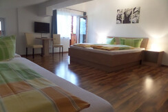 Appartement 3 "Berg Blick" Vier-Bettzimmer