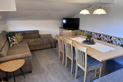 Appartement 3 "Berg Blick" Wohn - Essbereich