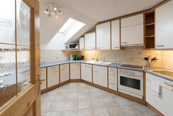 apartment superior kitchen