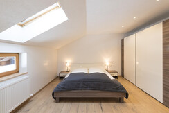 apartment superior master bed room