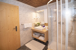 Doppelzimmer Badezimmer