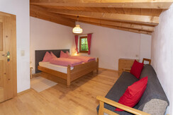 Schlafzimmer Wohnung 2