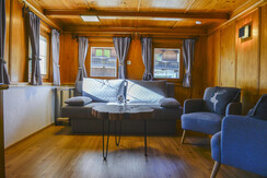 KAST'L_2_Wohnzimmer_Ausziehcouch