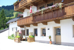 Parkpkatz direkt vor dem Haus