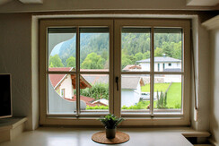 Ferienwohnung-Rosa-Muenster-Alpbachtal-Wohnzimmer-