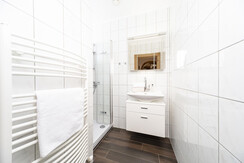 Badezimmer Comfort Doppelzimmer Gästehaus Gratlspi