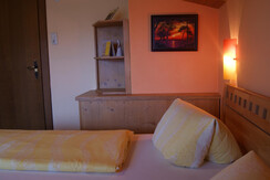 Nr.5 Schlafzimmer_b