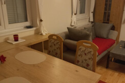 Gachenhof_Alpbachtal_App3_Esstisch