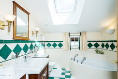 Landhaus-Suite Badezimmer