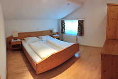 Schlafzimmer1
