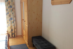 Schlafzimmer mit Balkon Ferienwohnung I