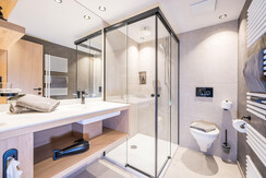 Bad Komfortdoppelzimmer 16