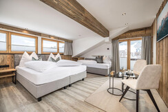 Zimmer 7 Dreibettzimmer