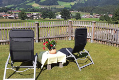 Garten mit Blick nach Reith