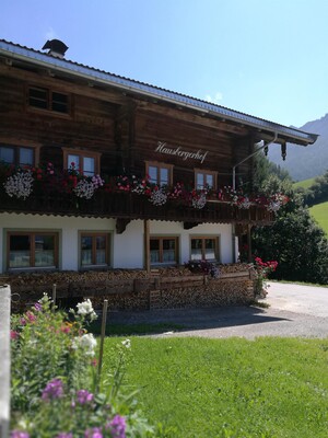 Hausbergerhof_Alpbachtal_Brixlegg_Hausbild | © ausbergerhof / Gästehaus Ainberger