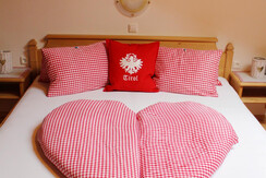 rotes Zimmer